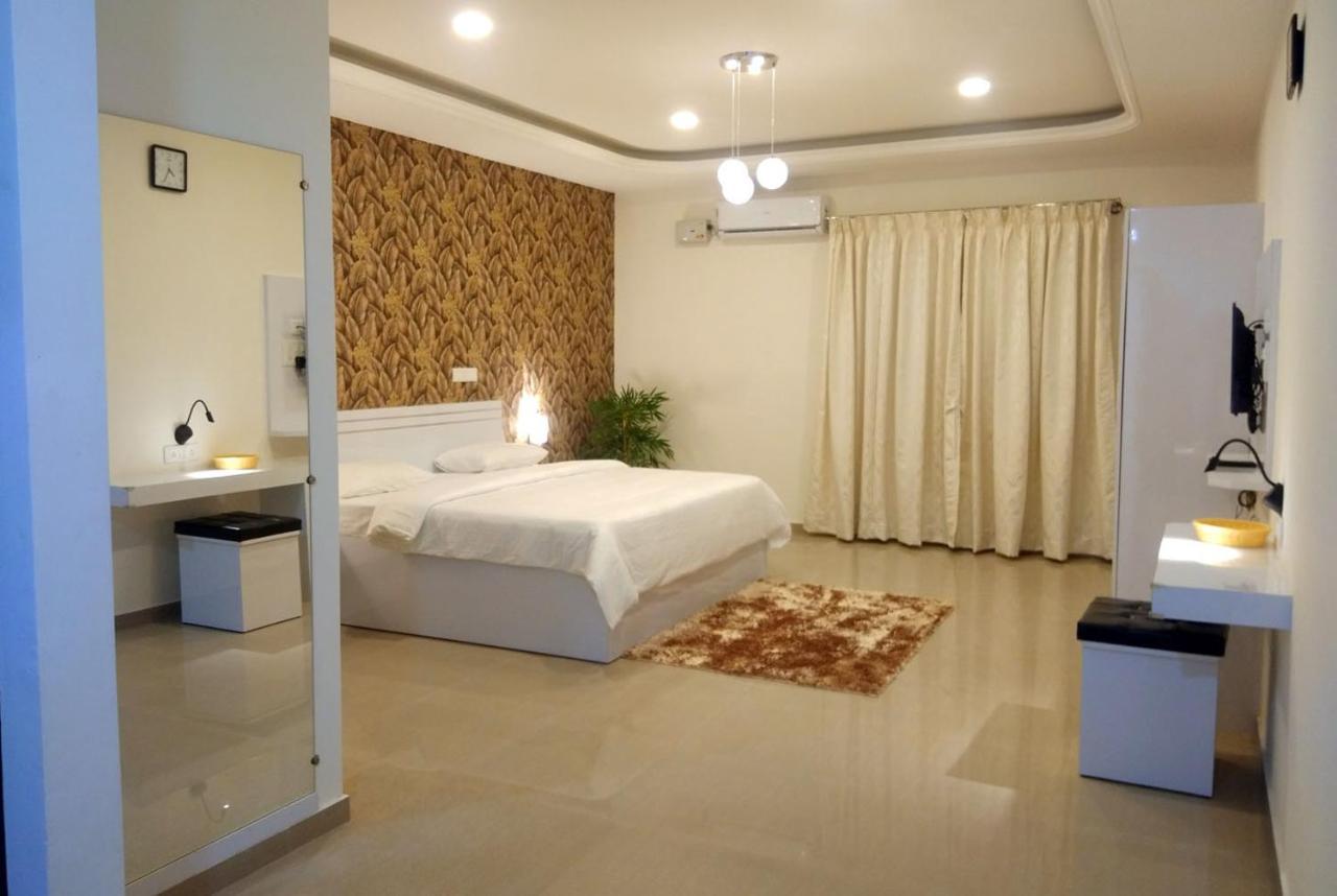 RK - Inn Premium Suites Bangalore Exterior foto